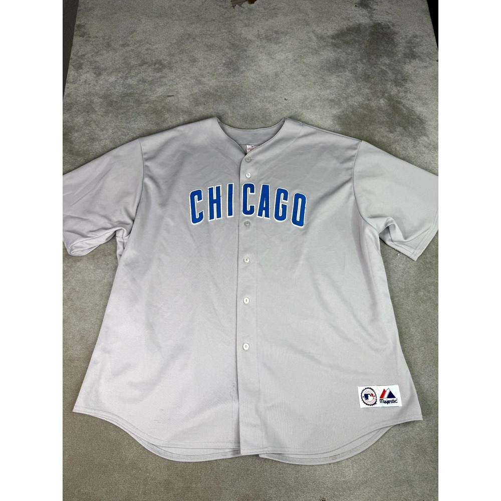 Vintage Chicago Cubs Jersey Mens 4X Gray Majestic Baseball Team MLB V-Neck Logo
